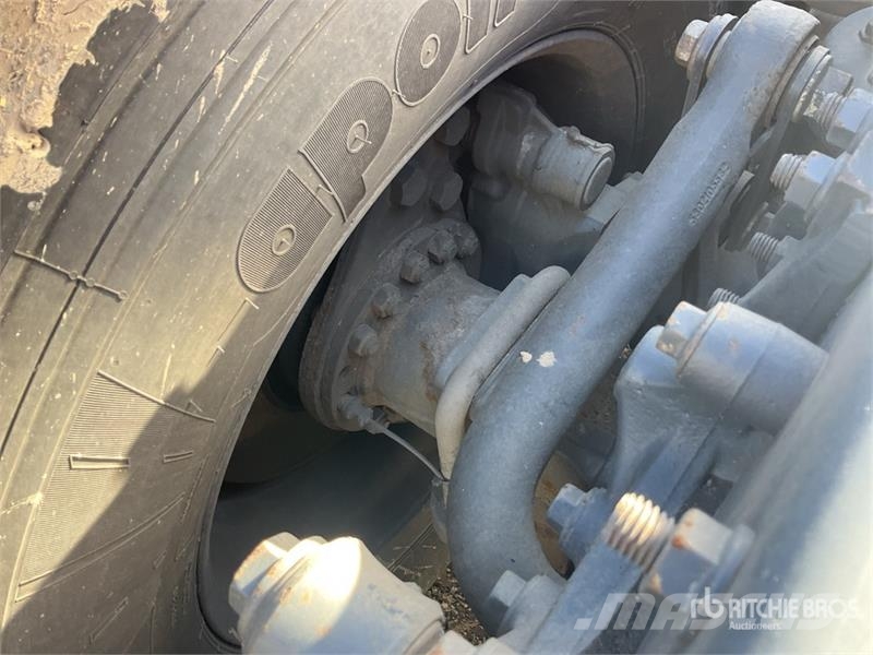Iveco Stralis 460 LNG 6x2 Tri/A Sleeper Truck Tractor Влекачи