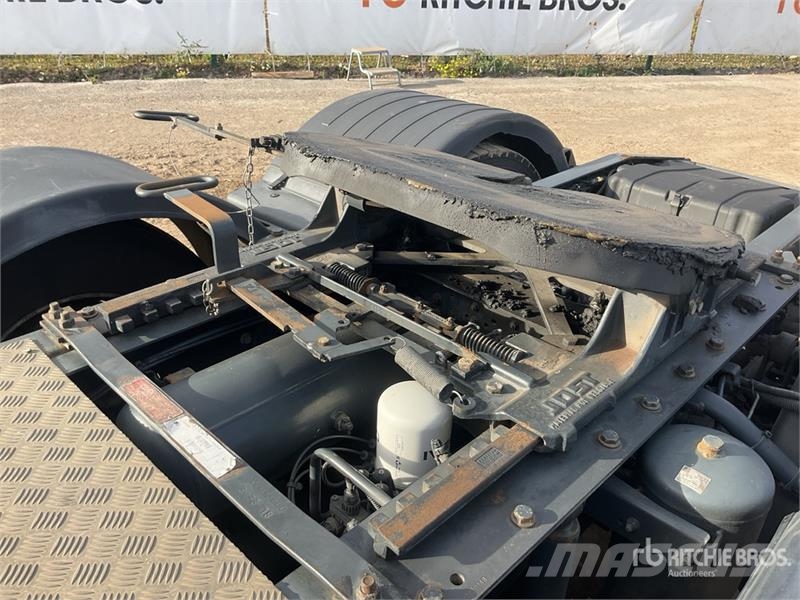 Iveco Stralis 460 LNG 6x2 Tri/A Sleeper Truck Tractor Tractor Units