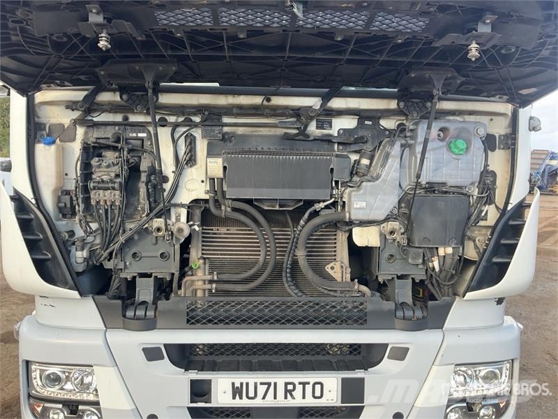 Iveco Stralis 460 LNG 6x2 Tri/A Sleeper Truck Tractor Tractor Units