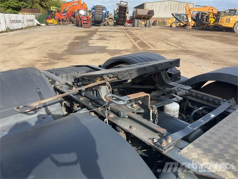 Iveco Stralis 460 LNG 6x2 Tri/A Sleeper Truck Tractor Влекачи