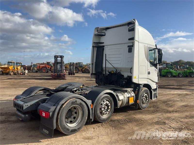 Iveco Stralis 460 LNG 6x2 Tri/A Sleeper Truck Tractor Tractor Units