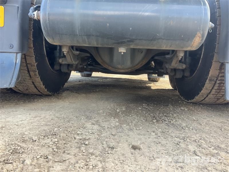 Iveco Stralis 460 LNG 6x2 Tri/A Sleeper Truck Tractor Tractor Units