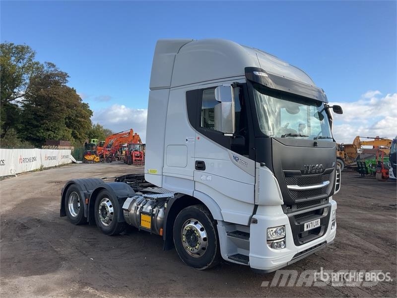 Iveco Stralis 460 LNG 6x2 Tri/A Sleeper Truck Tractor 牵引车