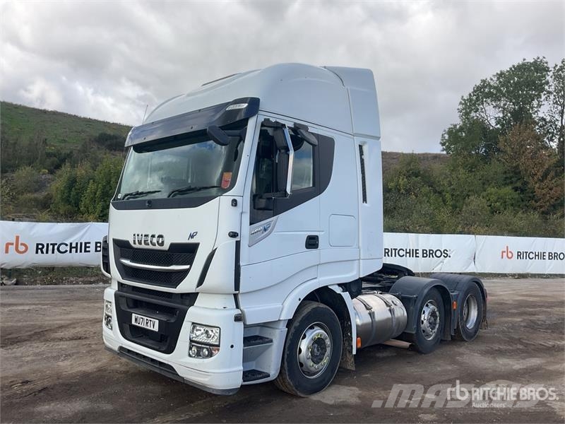 Iveco Stralis 460 LNG 6x2 Tri/A Sleeper Truck Tractor 牵引车