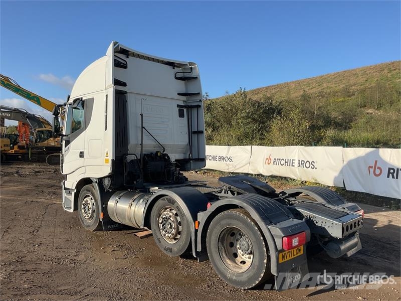 Iveco Stralis 460 LNG 6x2 Tri/A Sleeper Truck Tractor 牵引车