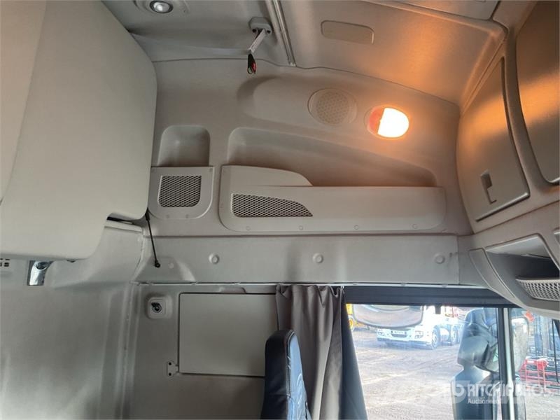 Iveco Stralis 460 LNG 6x2 Tri/A Sleeper Truck Tractor Влекачи