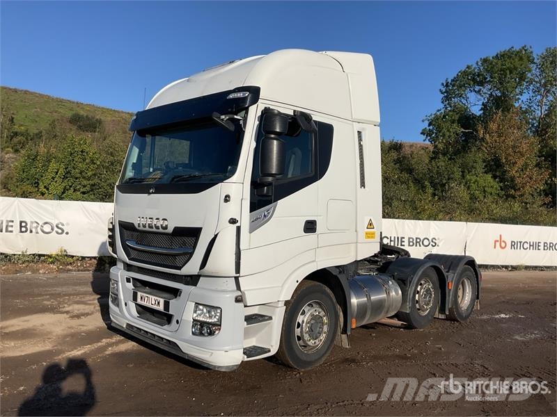 Iveco Stralis 460 LNG 6x2 Tri/A Sleeper Truck Tractor 牵引车