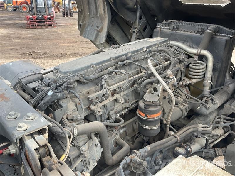 Iveco Stralis 460 LNG 6x2 Tri/A Sleeper Truck Tractor Tractor Units