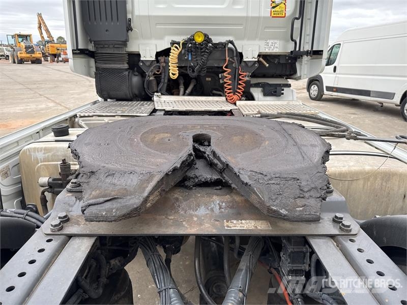 Iveco Stralis 460 XP 4x2 Tracteur Routier Cabine Couchet Truck Tractor Units