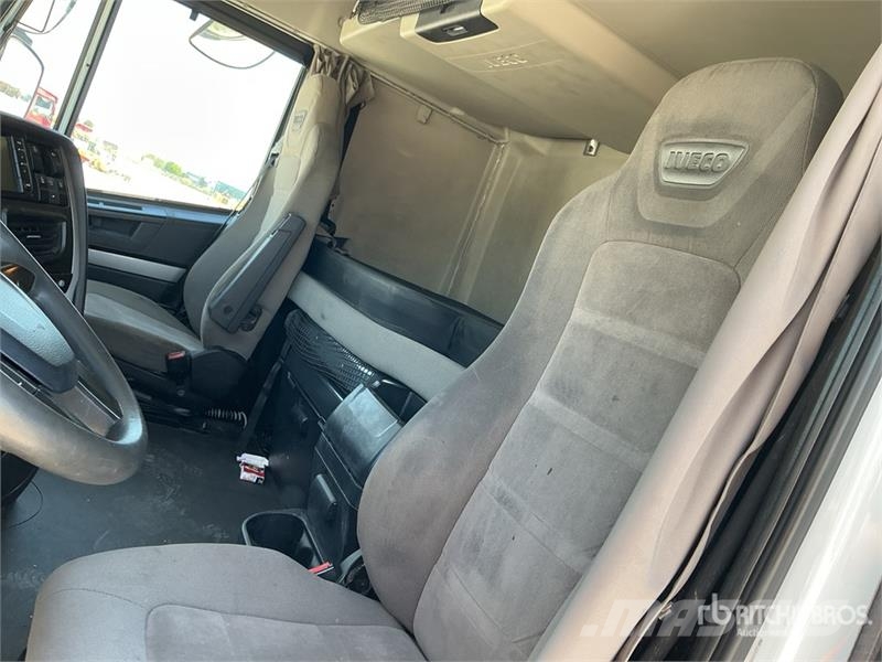 Iveco Stralis 510 4x2 S/A Sleeper Truck Tractor 트랙터 유닛