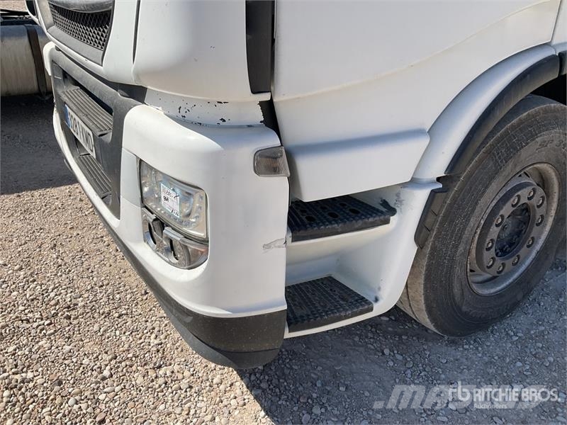 Iveco Stralis 510 4x2 S/A Sleeper Truck Tractor 트랙터 유닛