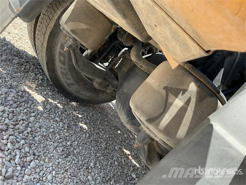 Iveco Stralis 510 4x2 S/A Sleeper Truck Tractor 트랙터 유닛