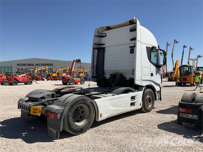 Iveco Stralis 510 4x2 S/A Sleeper Truck Tractor 트랙터 유닛