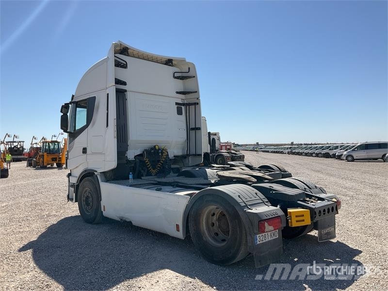 Iveco Stralis 510 4x2 S/A Sleeper Truck Tractor 트랙터 유닛