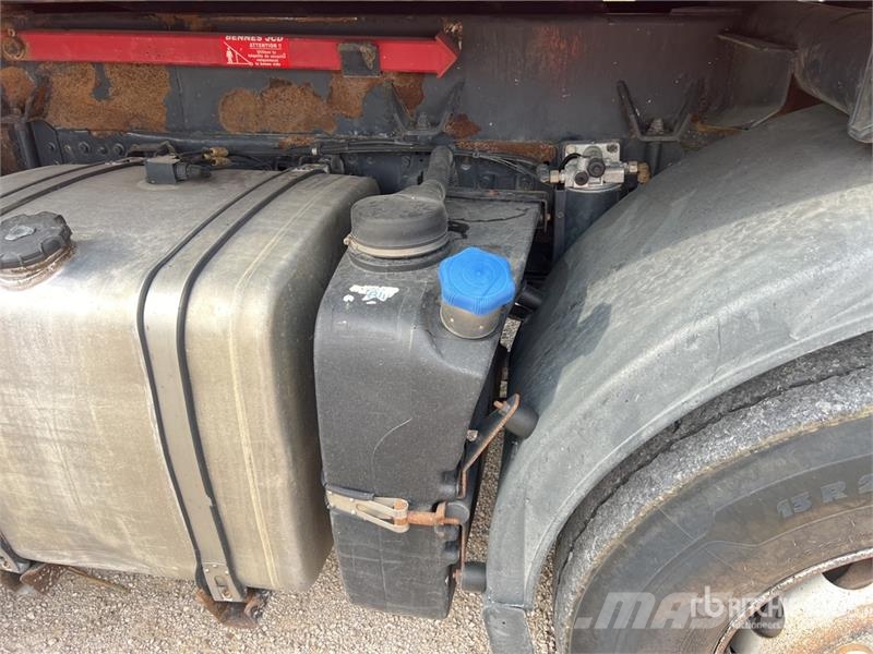 Iveco Trakker 410 8x4 Camion Bi-Benne Tri/A Dump Truck 덤프 트럭