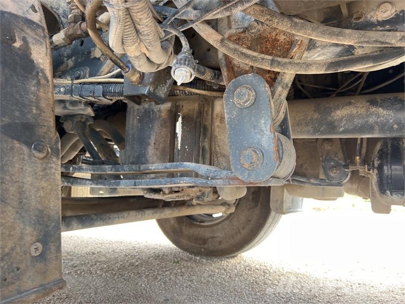 Iveco Trakker 410 8x4 Camion Bi-Benne Tri/A Dump Truck 덤프 트럭