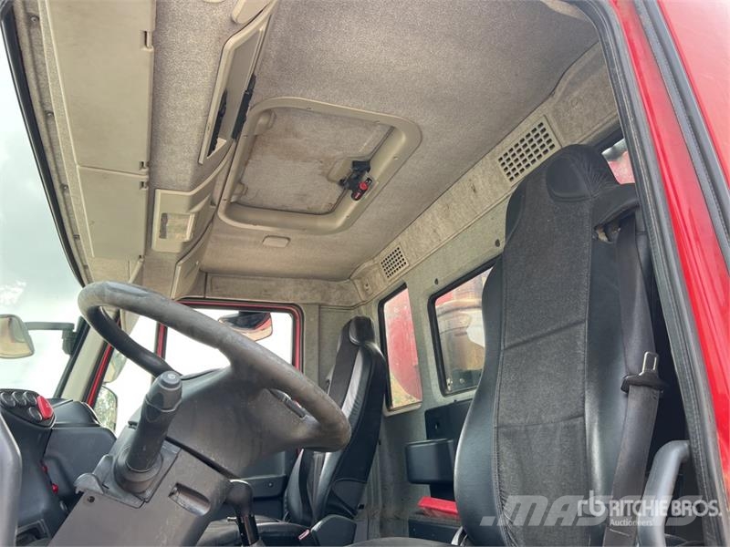 Iveco Trakker 410 8x4 Camion Bi-Benne Tri/A Dump Truck 덤프 트럭