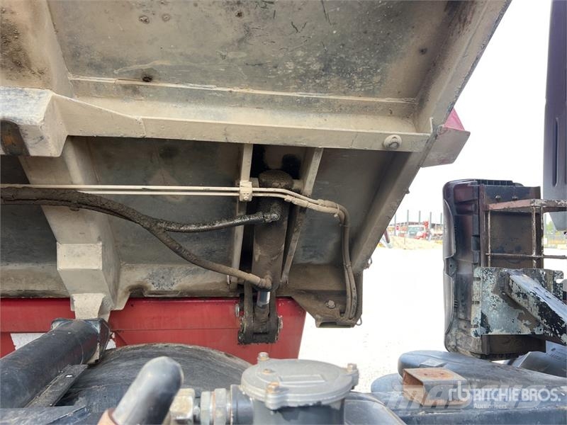 Iveco Trakker 410 8x4 Camion Bi-Benne Tri/A Dump Truck 덤프 트럭