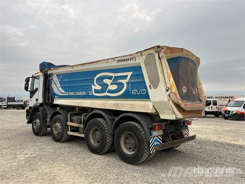 Iveco Trakker 450 Kiper tovornjaki