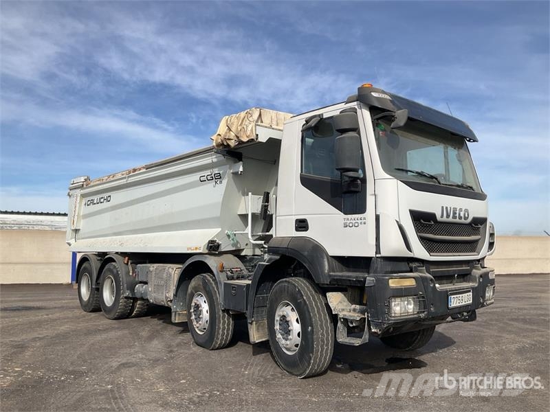 Iveco Trakker 500 8x4 Tri/A Dump Truck Savivarčiai