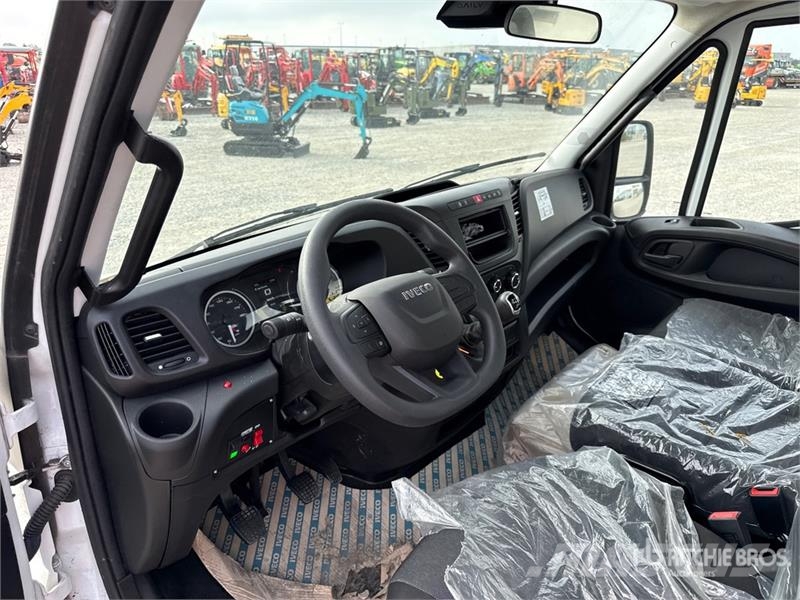 Iveco Tunlift 737-500 5 m on Iveco Daily 70-180 4x2 Buck Auto korvtõstukid