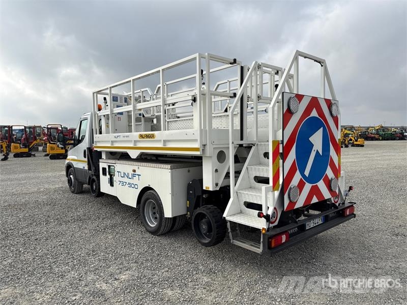 Iveco Tunlift 737-500 5 m on Iveco Daily 70-180 4x2 Buck Auto korvtõstukid