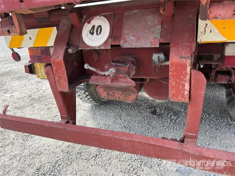 Iveco Unic 190-30 6x2 T/A Dump Truck Camion benne