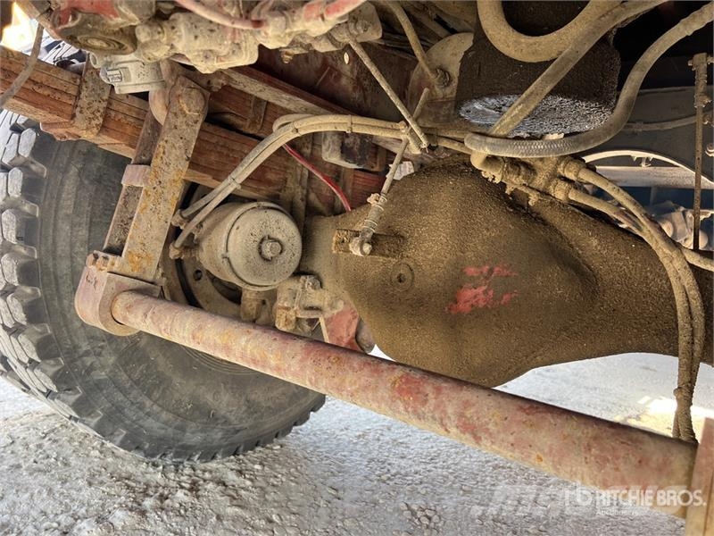 Iveco Unic 190-30 6x2 T/A Dump Truck Camion benne