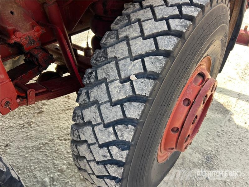 Iveco Unic 190-30 6x2 T/A Dump Truck Camion benne