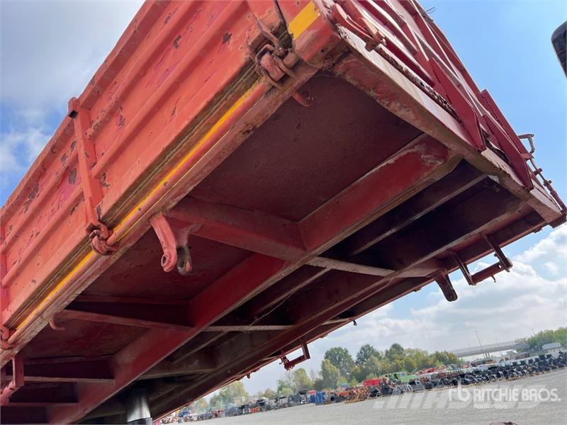 Iveco Unic 190-30 6x2 T/A Dump Truck Camion benne