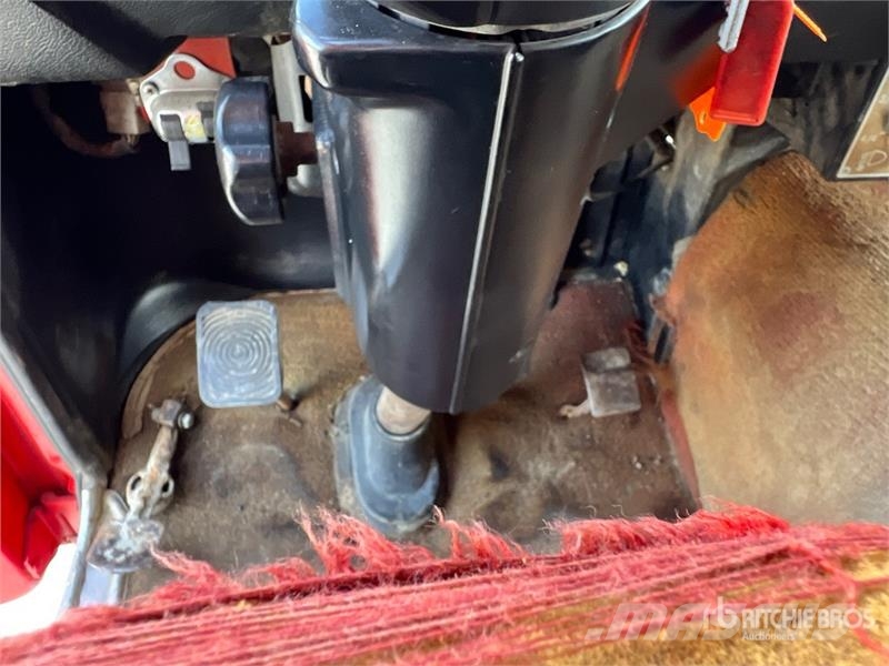 Iveco Unic 190-30 6x2 T/A Dump Truck Camion benne