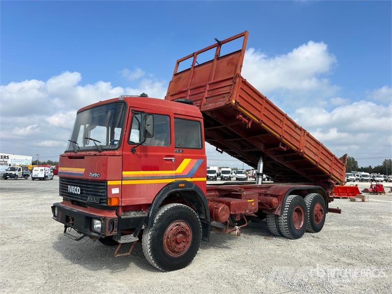 Iveco Unic 190-30 6x2 T/A Dump Truck Camion benne