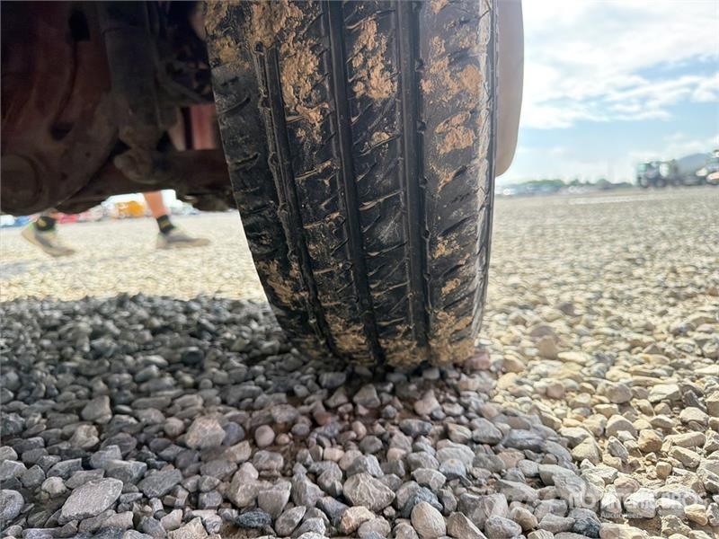 Iveco Van Truck Camiões de caixa fechada