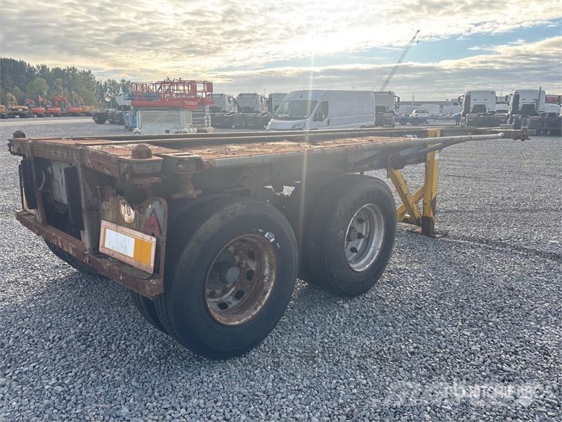 IWT T/A Container Trailer (Inoperable) Container trailers