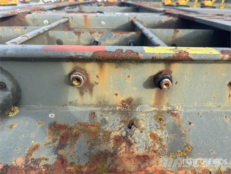 IWT T/A Container Trailer (Inoperable) Container trailers