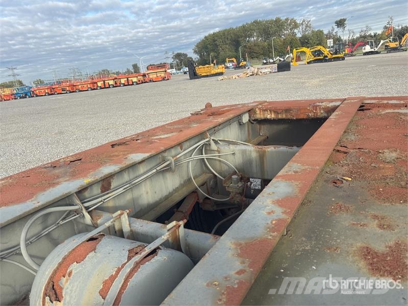 IWT T/A Container Trailer (Inoperable) Container trailers