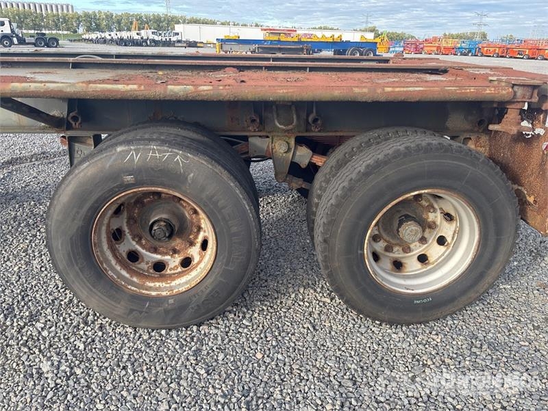 IWT T/A Container Trailer (Inoperable) Container trailers