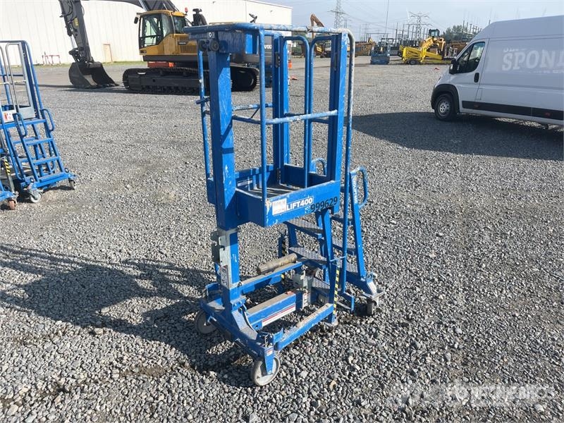 Ixolift 400S Adjustable Work Platform Scaffolding Gerüste & Zubehör