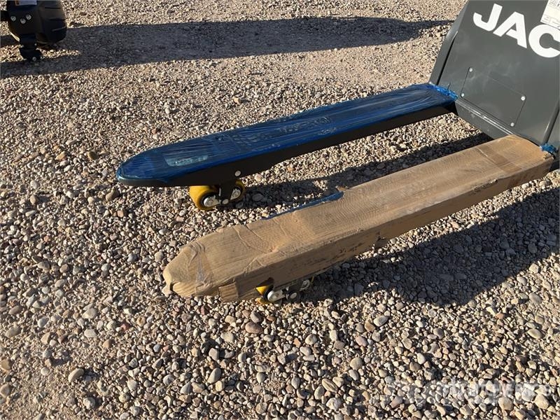 JAC CBD15 Electric Pallet Jack (Unused) Ručni paletar