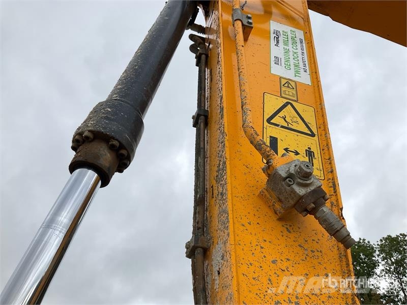 JCB 131X LC Tracked Excavator Crawler excavators