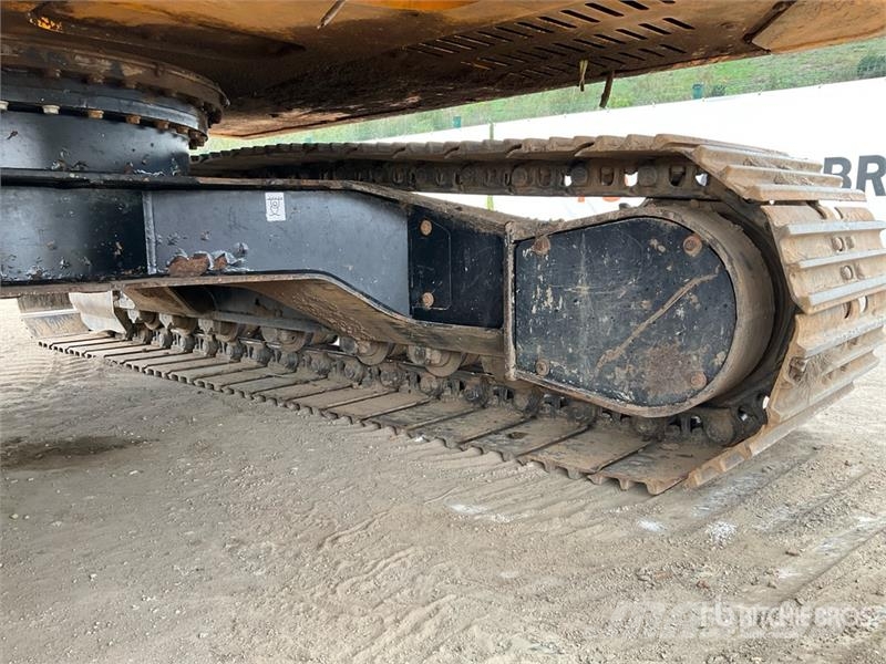 JCB 131X LC Tracked Excavator Crawler excavators