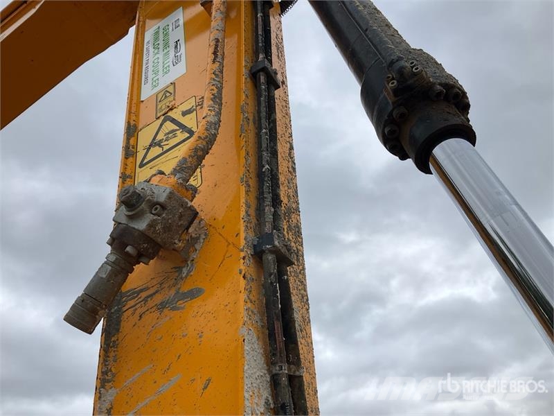 JCB 131X LC Tracked Excavator Crawler excavators