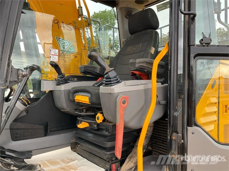 JCB 131X LC Tracked Excavator Crawler excavators