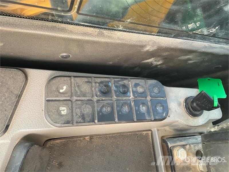 JCB 140X L Tracked Excavator Beltegraver
