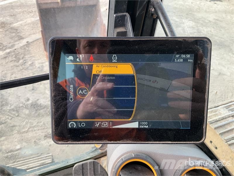 JCB 140X L Tracked Excavator Beltegraver