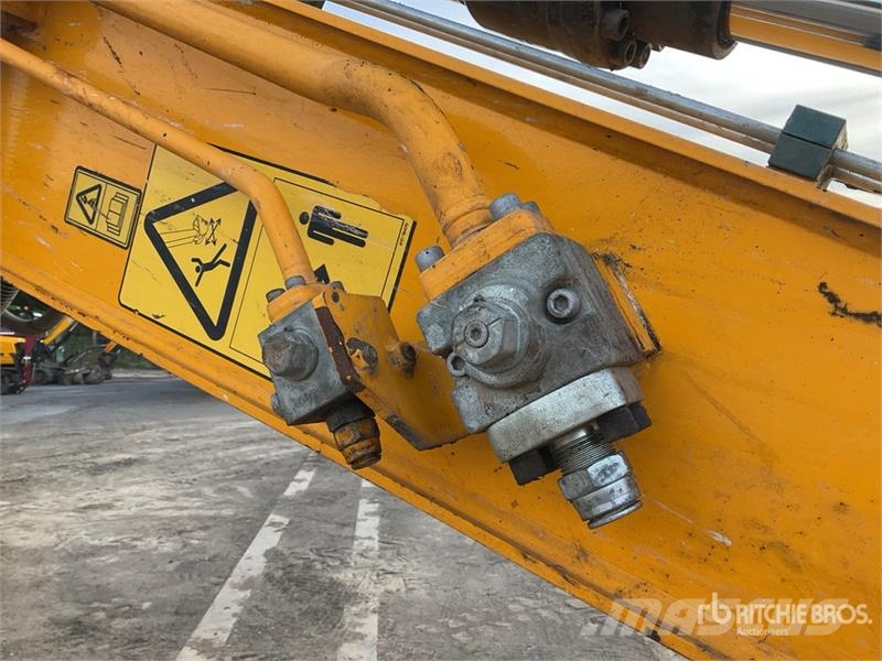 JCB 140X L Tracked Excavator Beltegraver