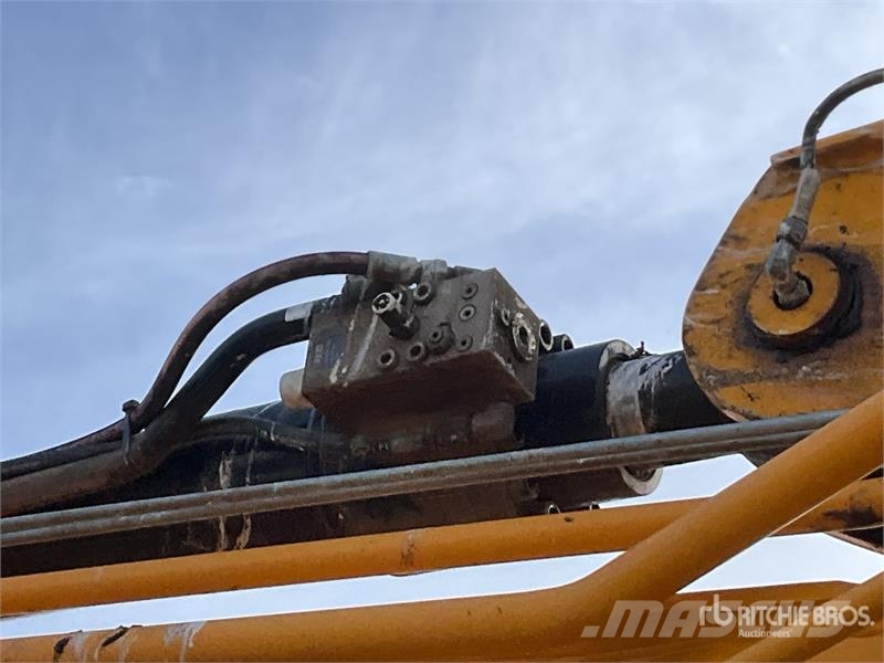JCB 140X L Tracked Excavator Beltegraver