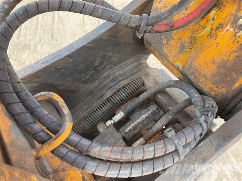 JCB 140XL 4F Tracked Excavator Crawler excavators