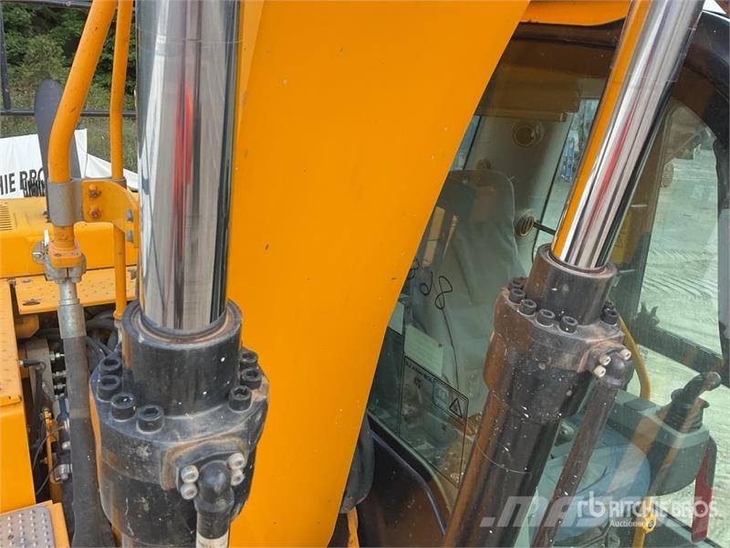 JCB 140XL 4F Tracked Excavator Crawler excavators