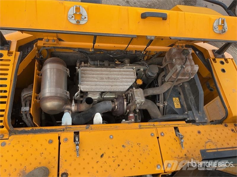 JCB 150X H Tracked Excavator Pásová rýpadla